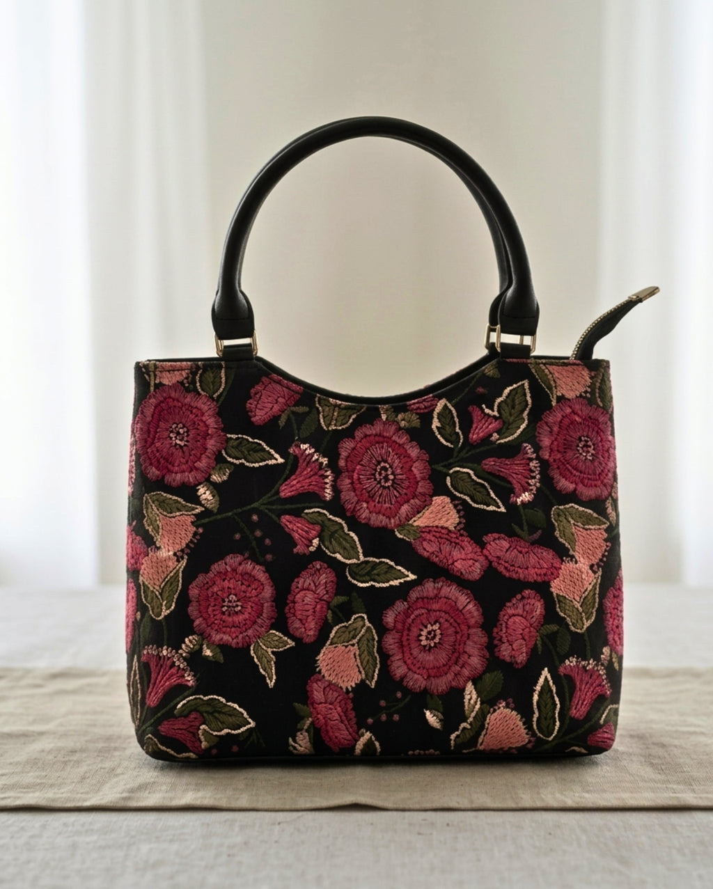 Rose Petal Crossbody Bag – Elegant Floral Everyday Style