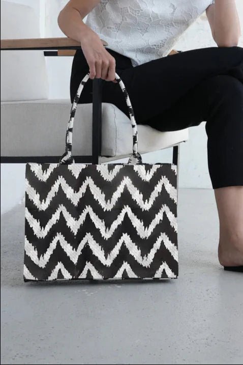 Zeeboon Canvas Tote NovaWave
