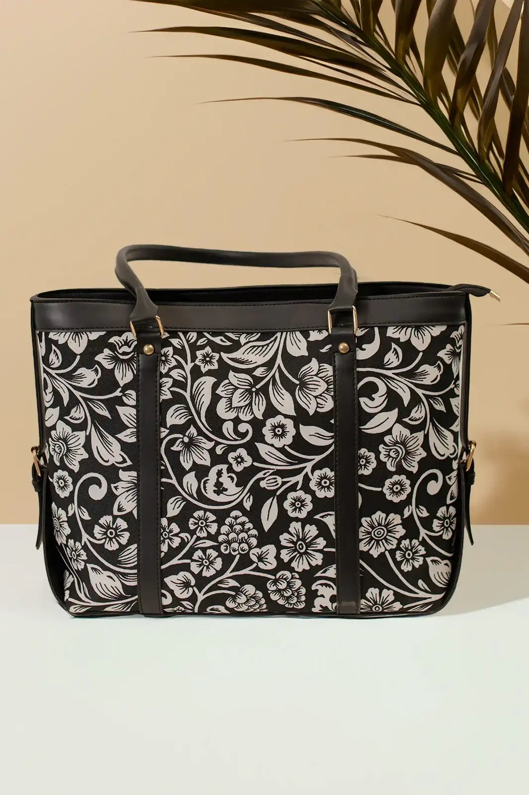Zeeboon Strap Canvas Tote Black Floral